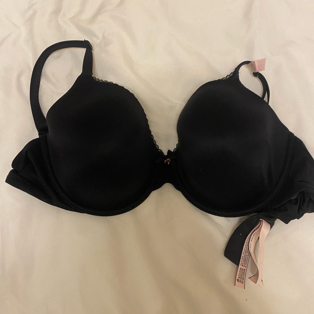 Elegant Black Underwire Bra